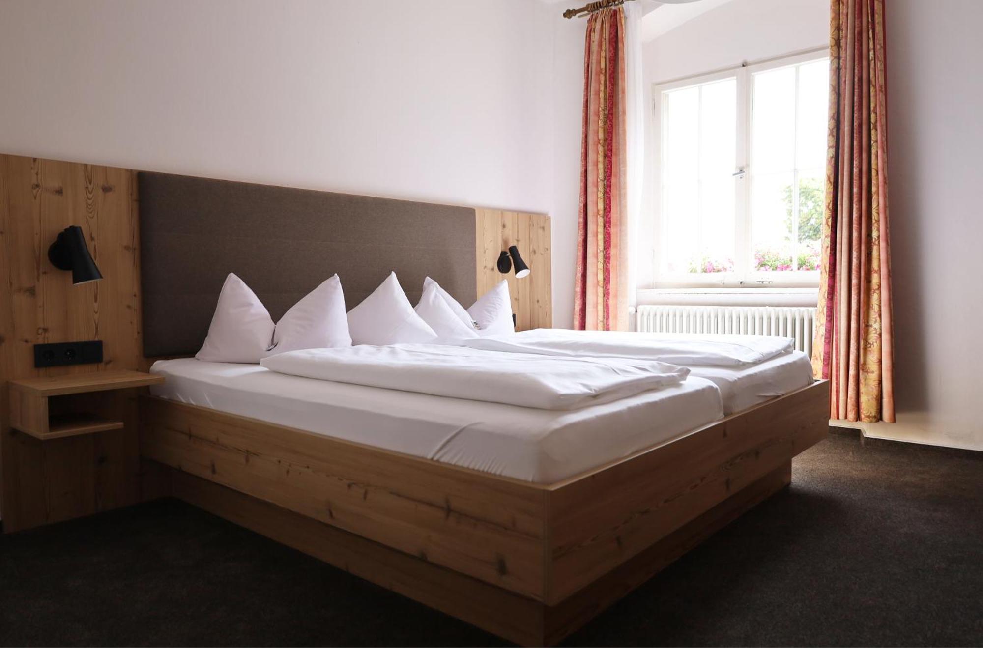 Hotel Gasthof Zur Post Wolfegg Zewnętrze zdjęcie