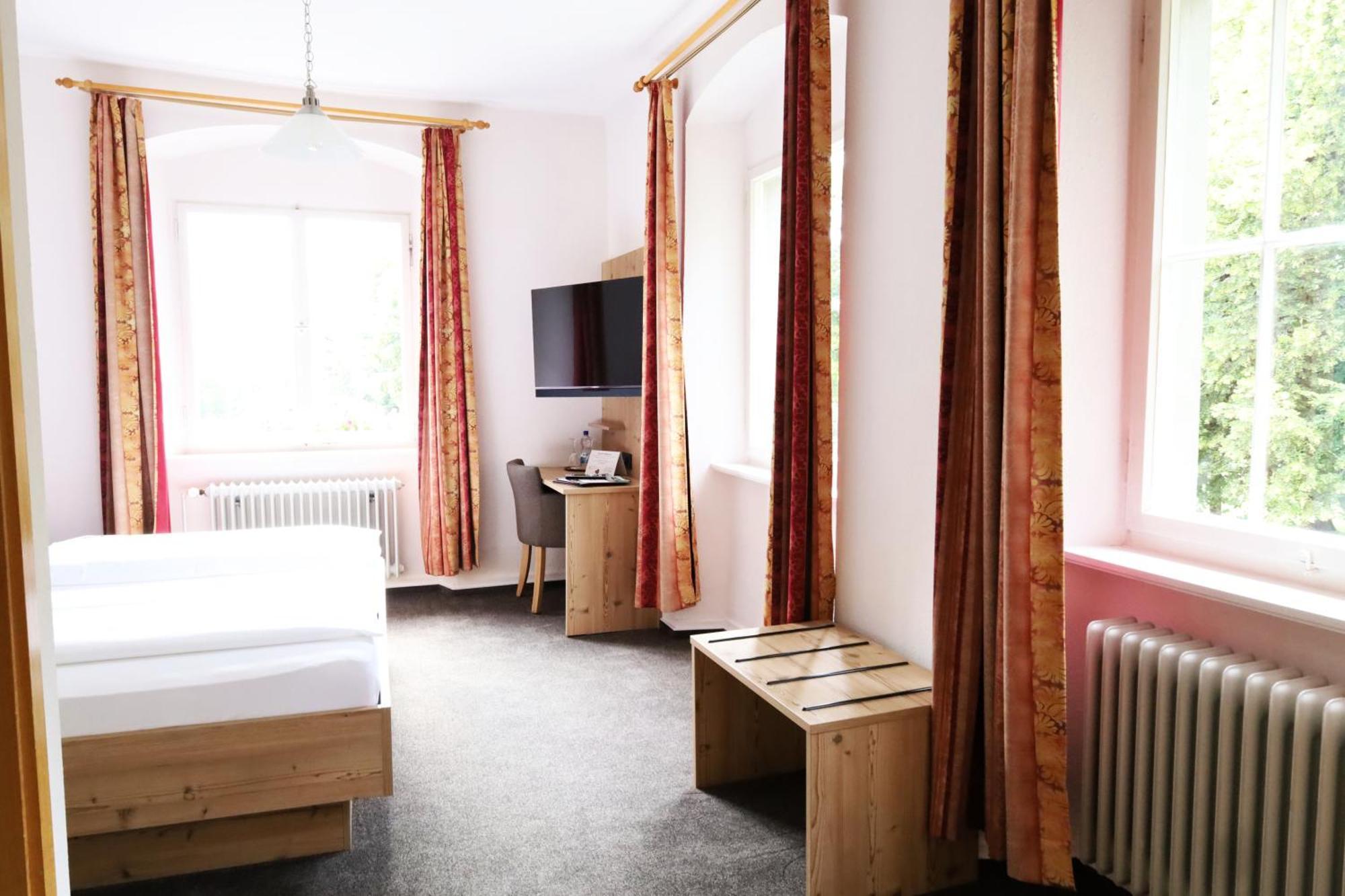 Hotel Gasthof Zur Post Wolfegg Zewnętrze zdjęcie